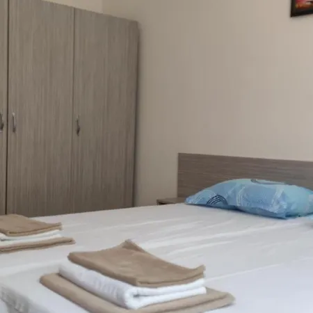 Riviera Sea Villageapartments * Golden Sands