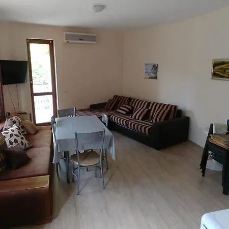 Riviera Sea Villageapartments غولدن ساندز