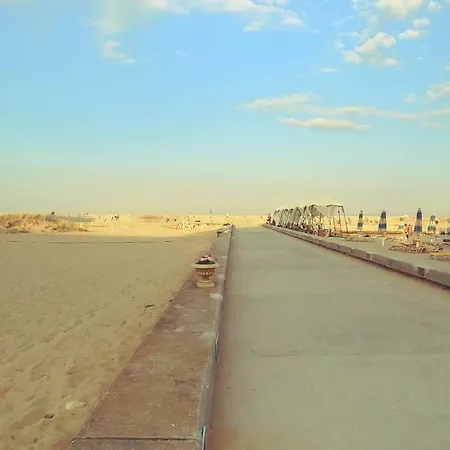 Riviera Sea Villageapartments * غولدن ساندز