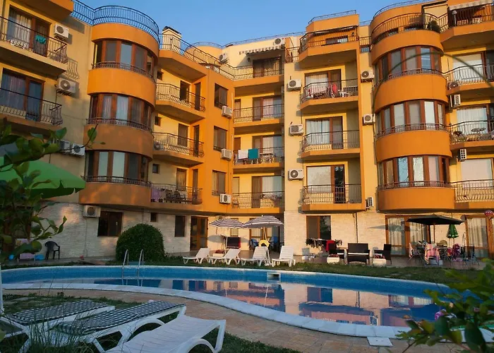 Riviera Sea Villageapartments * Golden Sands