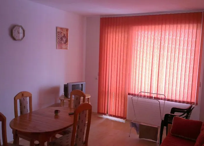 Riviera Sea Villageapartments * Golden Sands